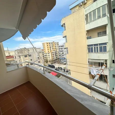 Erind's Apartment,iliria Beach Daire *